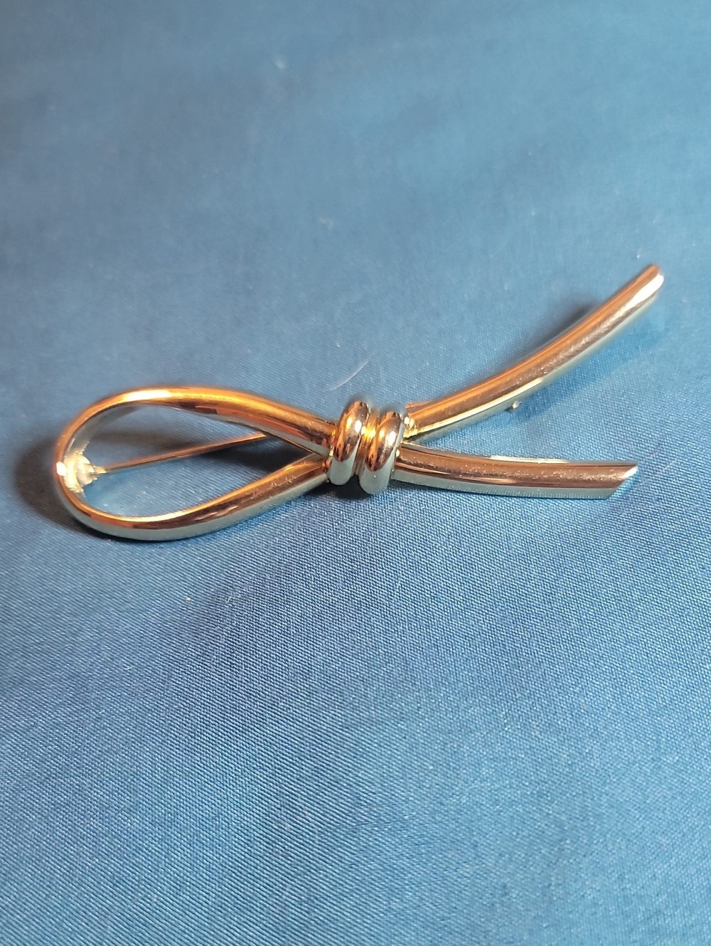 Signed Marvella Elegant Gold-Tone Bow Loop Brooch Pin